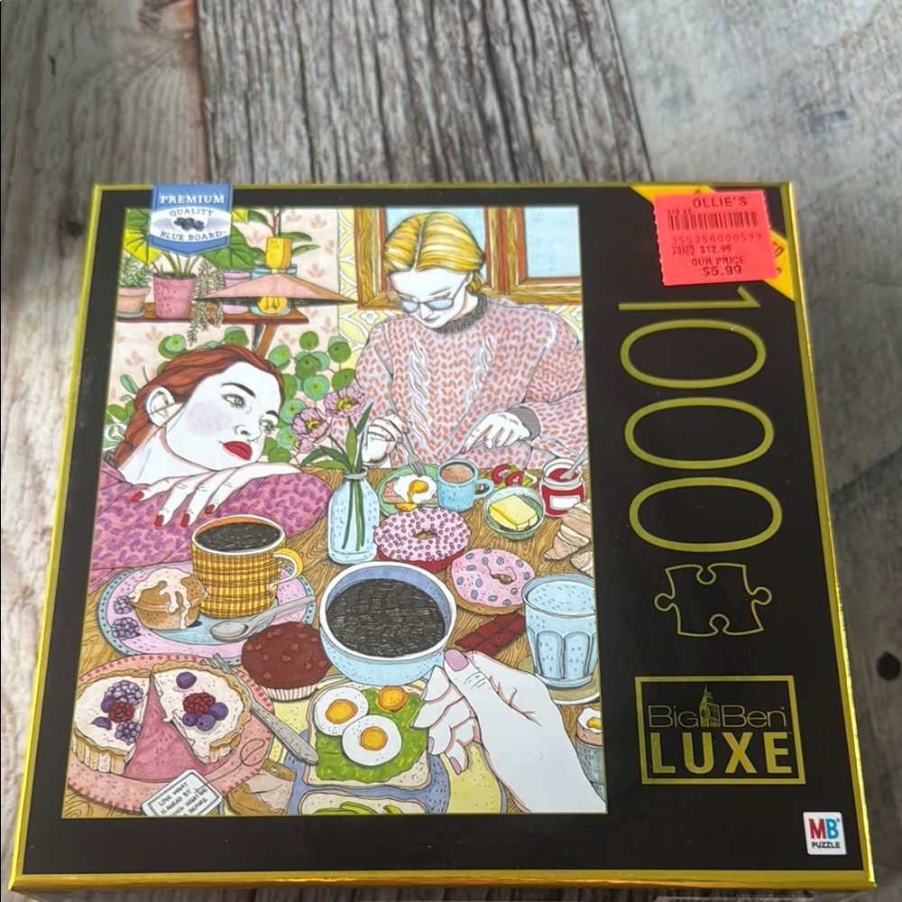 NIB Luxe Puzzle - Black and Gold